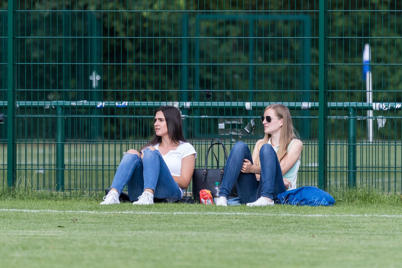 Bild 129 - wBJ Hamburger SV : SV Henstedt Ulzburg : Ergebnis: 4:2